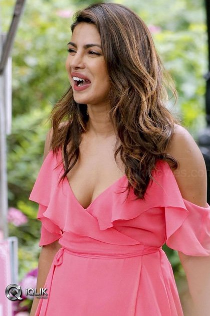 Priyanka-Chopra-Hollywood-Film-Working-Stills